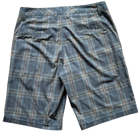 Travis Mathew Hybrid Blue Plaid Golf Performance 11" inseam SZ 32 - Picture 2 of 6